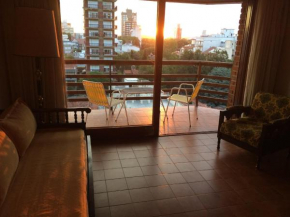 Miramar, Depto 2 ambientes, excelente ubicación, con cochera